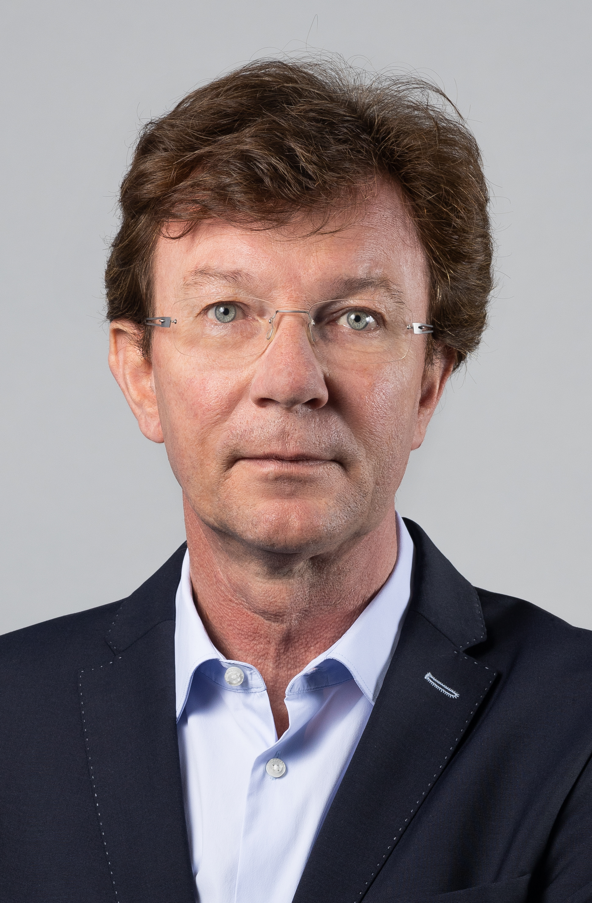 Nach über 13 Jahren als Leiter der REWE Group-Unternehmenskommunikation scheidet Martin Brüning (56) am 30. Juni 2022 auf eigenen Wunsch und im besten Einvernehmen aus dem Unternehmen aus.