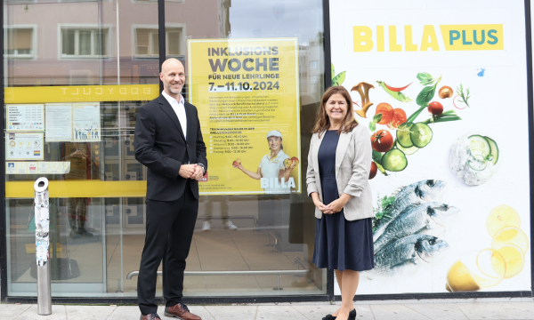 Peter Gschiel (BILLA Vertriebsdirektor für die Steiermark und das Süd-Burgenland) und Landesrätin Doris Kampus.