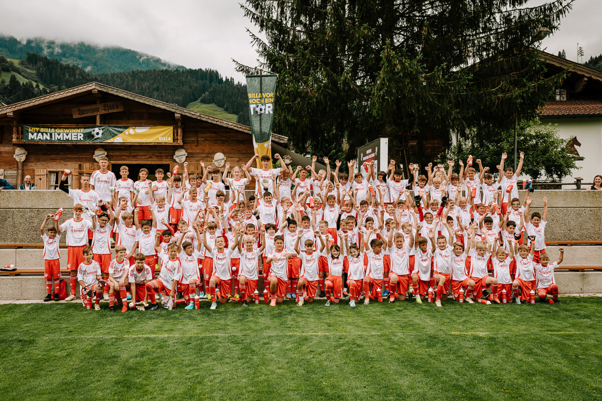 Von 08. bis 12. Juli findet auf dem Gelände des USV Hollersbach das FC BAYERN Campus Training statt.