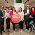 v.l.n.r.: Markus Geyer, Michaela Mülleder, Kathrin Gaál, Dolores Bakos (NEOS-Frauensprecherin), Peter Hacker, Kristina Hametner (Leitung Büro für Frauengesundheit und Gesundheitsziele der Stadt Wien)