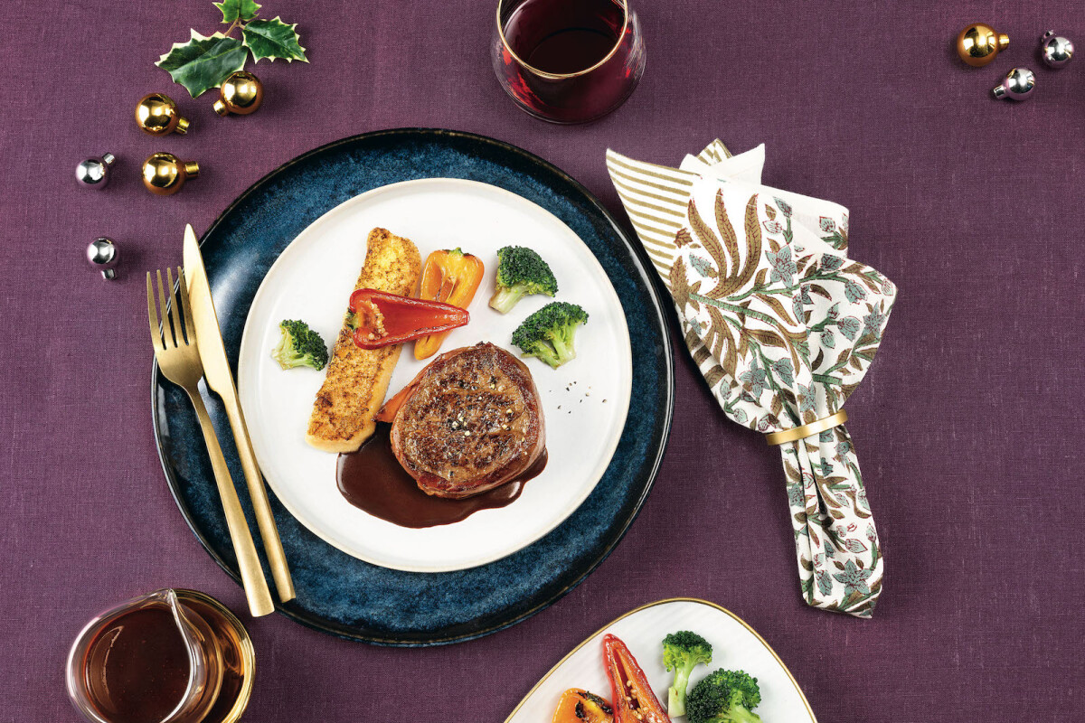 Rinderfilet mit Serranoschinken und Bitterschokoladensauce