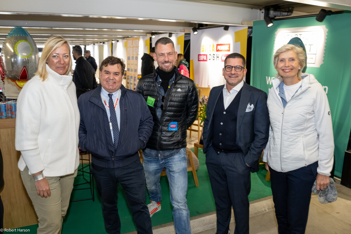 (v.l.n.r.) Tina Weinreich, Heinrich Prokop, Markus Kuntke, Marcel Haraszti, Tanja Dietrich-Huebner