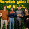 (v.l.n.r.): Vladimir Mićković (Co-Founder & Chief Brand Officer, Juicy Marbles), Urša Dolinšek (Community Manager, Juicy Marbles), Tihomir Anžur (Chief Flavour Explorer, Juicy Marbles) und Verena Wiederkehr (BILLA Head of Plant-Based Business Development) freuen sich über die Zusammenarbeit und die Ersteinführung von Juicy Marbles im österreichischen Lebensmittelhandel.