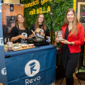 v.l.n.r.: Das Revo Foods Team mit Verena Wiederkehr (BILLA Head of Plant-Based Business Development) bei den BILLA PFLANZILLA Genusstagen.