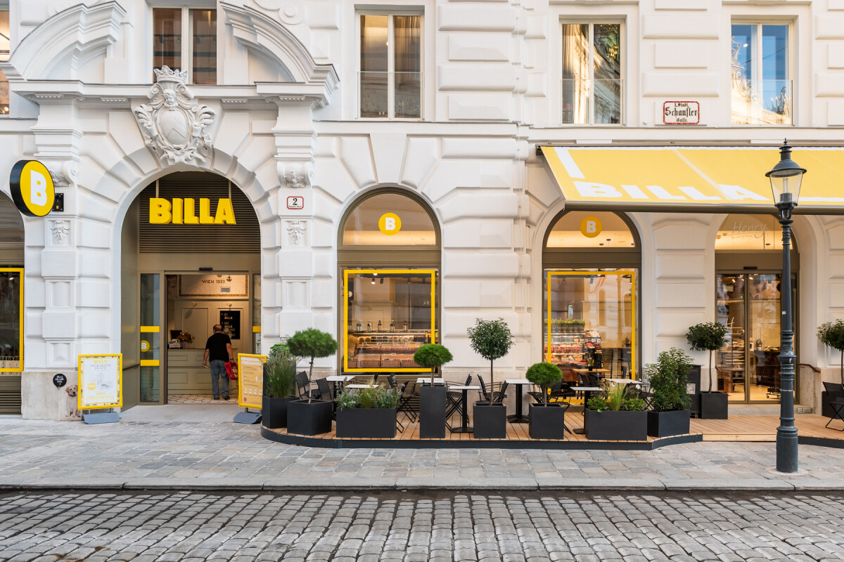 Außenansicht des BILLA Flagship-Stores am Wiener Michaelerplatz