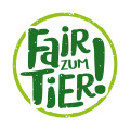 Das „Fair zum Tier“-Siegel hilft Konsument:innen Produkte aus artgemäßer konventioneller Landwirtschaft einfach zu erkennen.