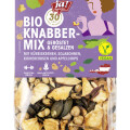 The protein and fibre-rich snack mix combines pumpkin seeds, soybeans, chickpeas and apple crisps in a balanced mix of sweet and salty flavours.