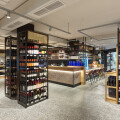 The new BILLA wine bar invites to relaxation and exclusive enjoyment.