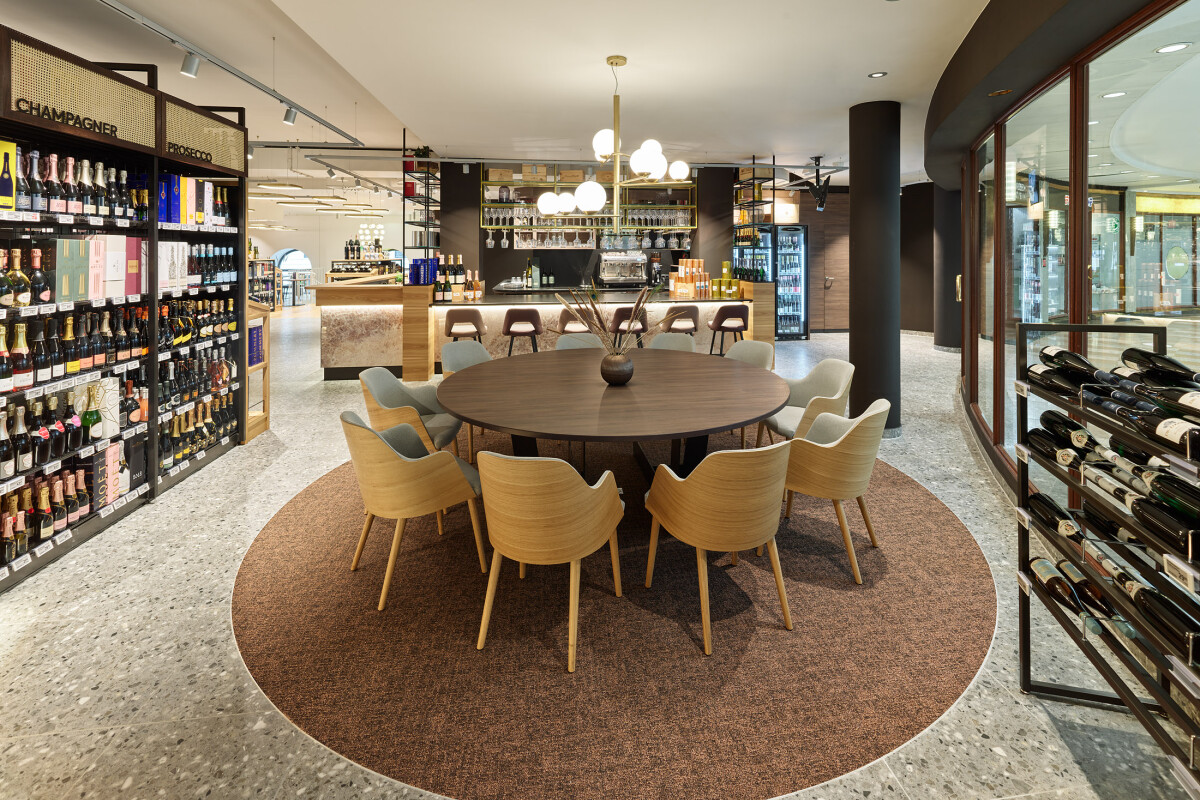 The new BILLA wine bar invites to relaxation and exclusive enjoyment.