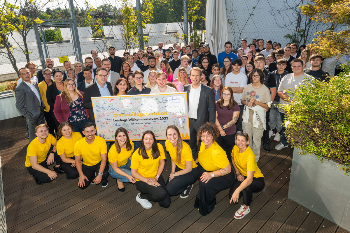 Around 600 junior staff got to know the apprentice support and the regional sales team from Burgenland, among other places, at seven BILLA Welcome Days.