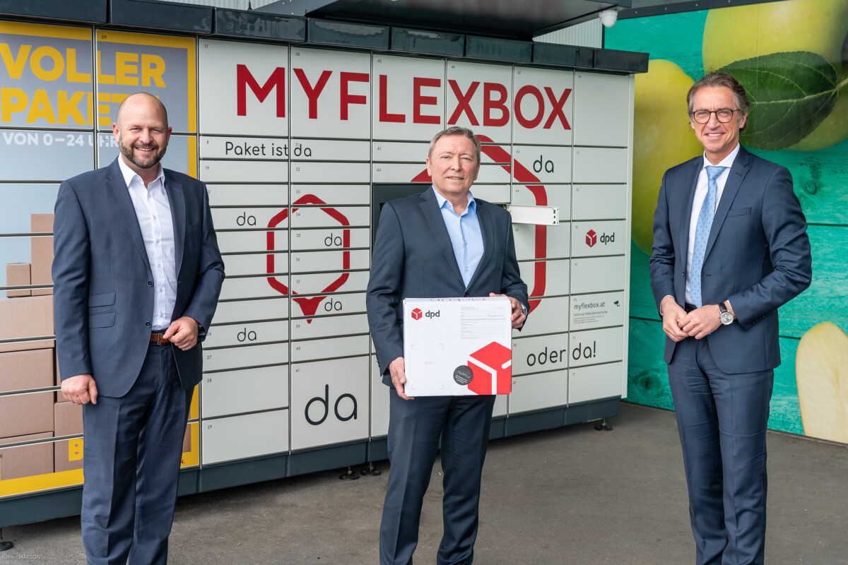 From left: Harald Mießner, BILLA CEO, Rainer Schwarz, Managing Director of DPD Austria and Leonhard Schitter, CEO of Salzburg AG