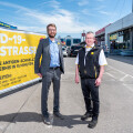 From left: Gerhard Eichinger (Store Manager BILLA PLUS Brunn am Gebirge) and Andreas Höfferer (Area Manager Fruit & Vegetables BILLA PLUS Brunn am Gebirge) are happy about the practical new test possibility