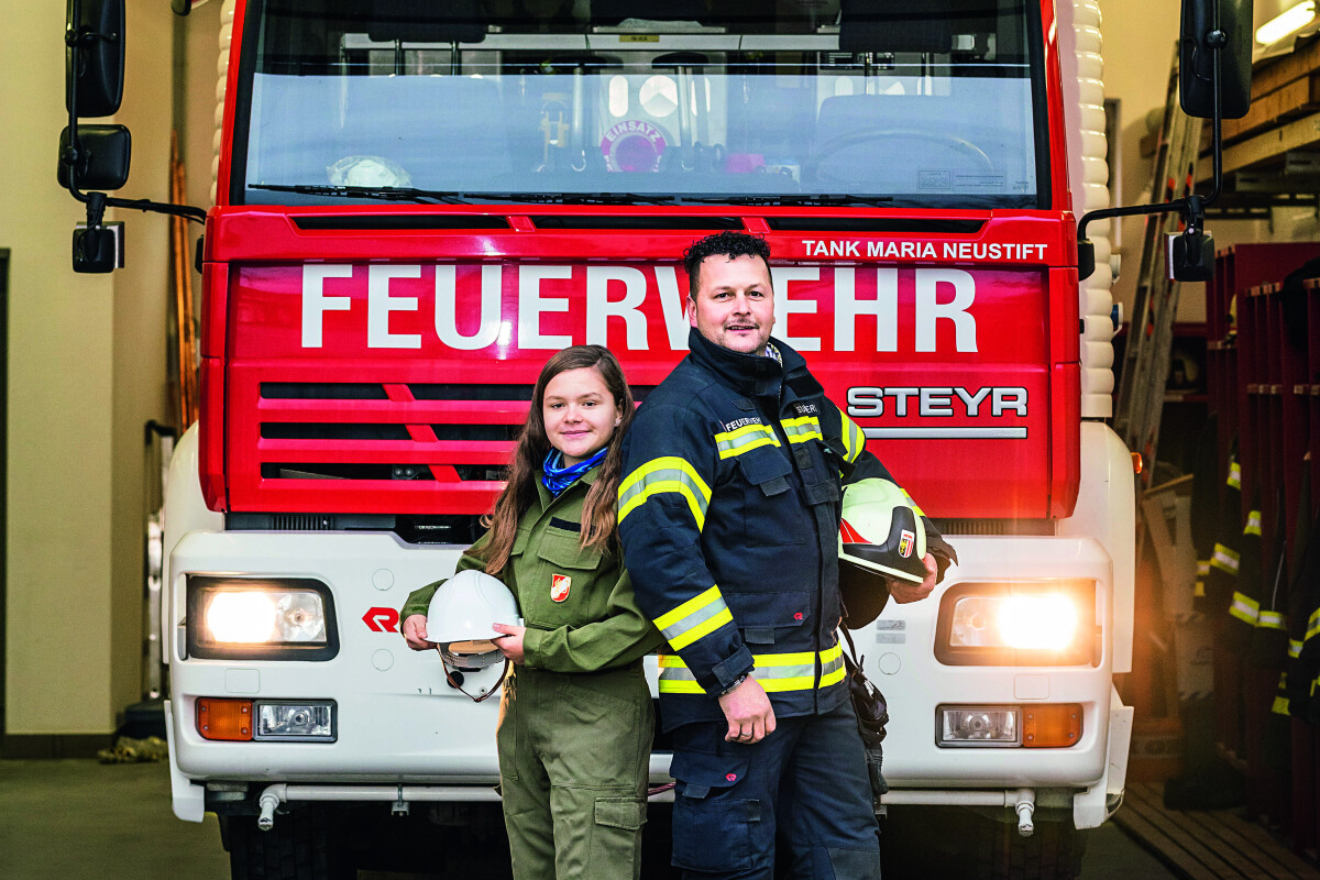 ADEG salesman Markus Stubauer from Maria Neustift (district of Steyr-Land in Upper Austria) volunteers with the local fire brigade