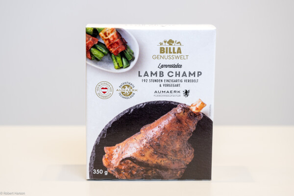 AUMAERK-Lamb shank from BILLA Genusswelt available exclusively at BILLA PLUS during the Easter period.