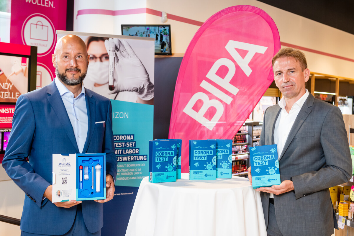 v.l.: Christoph Steininger, Virologe und Mitbegründer von Lead Horizon, und Thomas Lichtblau, Geschäftsführer BIPA