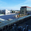 Auch auf dem Dach der REWE Group Österreich Zentrale in Wiener Neudorf wird auf 100 Prozent Grünstrom gesetzt.
