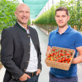 PENNY Geschäftsführer Ralf Teschmit und Patrick Haider, Obmann der GEO, freuen sich über 10 Jahre „Ich bin Österreich“.