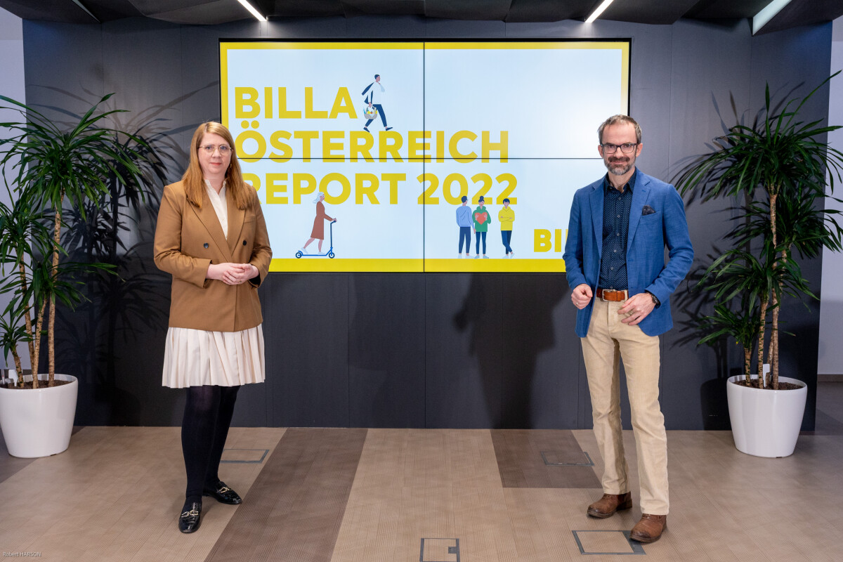 v.l.: Elke Wilgmann, Vorständin Consumer BILLA, und Stefan Schiel, Managing Director marketmind, präsentierten die Ergebnisse des aktuellen BILLA Österreich Reports 2022