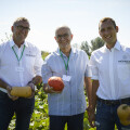 v.l.n.r. Gerhard Michaeler, Andreas Steidl (GF Ja! Natürlich) und Bernhard Michaeler beim Ja! Natürlich Familientag am Bio-Bauernhof