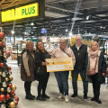 The team from the BILLA PLUS store in Welas Park (Ginzkeystrasse) collected €996 for the SOS Children's Village Altmünster at its own punch stall at the beginning of December.