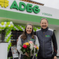 38-year-old Anja Steinkasserer is following in the footsteps of her father Werner Hanser, who successfully managed the local convenience store for over 20 years.