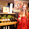Winzerin Katharina Baumgartner aus Niederösterreich bot ihre erlesenen Sorten im Rahmen des Events in der BILLA Corso Weinbar zur Verkostung an.