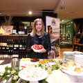 Die Käsespezialitäten von Doris Ploner (Geschäftsführerin Die Käsemacher) harmonierten zu den edlen Tropfen, die im Rahmen des Winzerinnen-Events angeboten wurden.