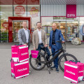 v.l.n.r. PENNY Geschäftsführer Kai Pataky, foodora Geschäftsführer Herbert Haas und BIPA Geschäftsführer Andreas Persigehl freuen sich über die neue Kooperation
