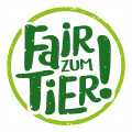 Das „Fair zum Tier“-Siegel hilft Konsument:innen Produkte aus artgemäßer konventioneller Landwirtschaft einfach zu erkennen.