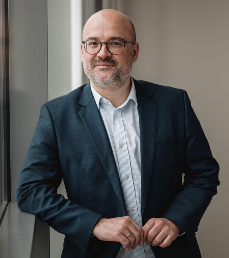 Michael Paterno, Director DRCL (Digital, Research, Consulting, Loyalty)